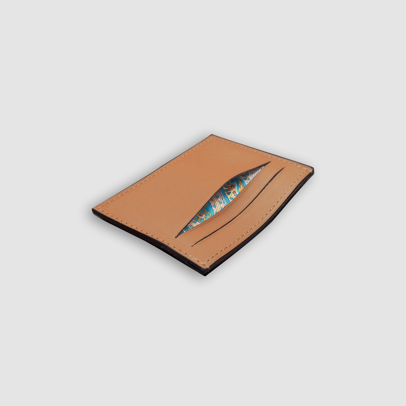 Card holder slim Baranil fauve leather lying
