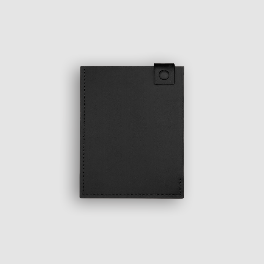 Passport holder in gold baranil calf leather